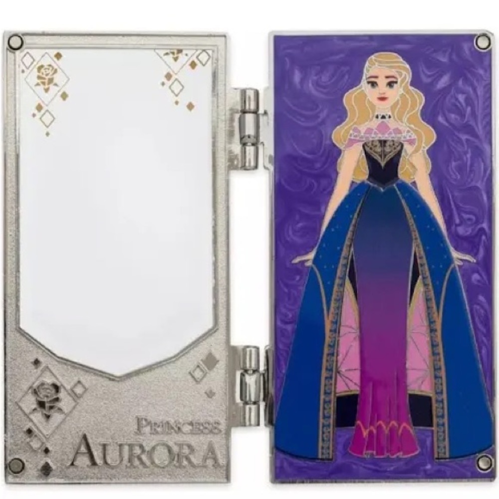 Disney Princess Designer Collection Pin - Aurora Sleeping Beauty - Picture 2 of 2
